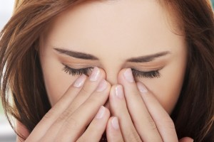 Woman with sinus pressure pain | Probotanic